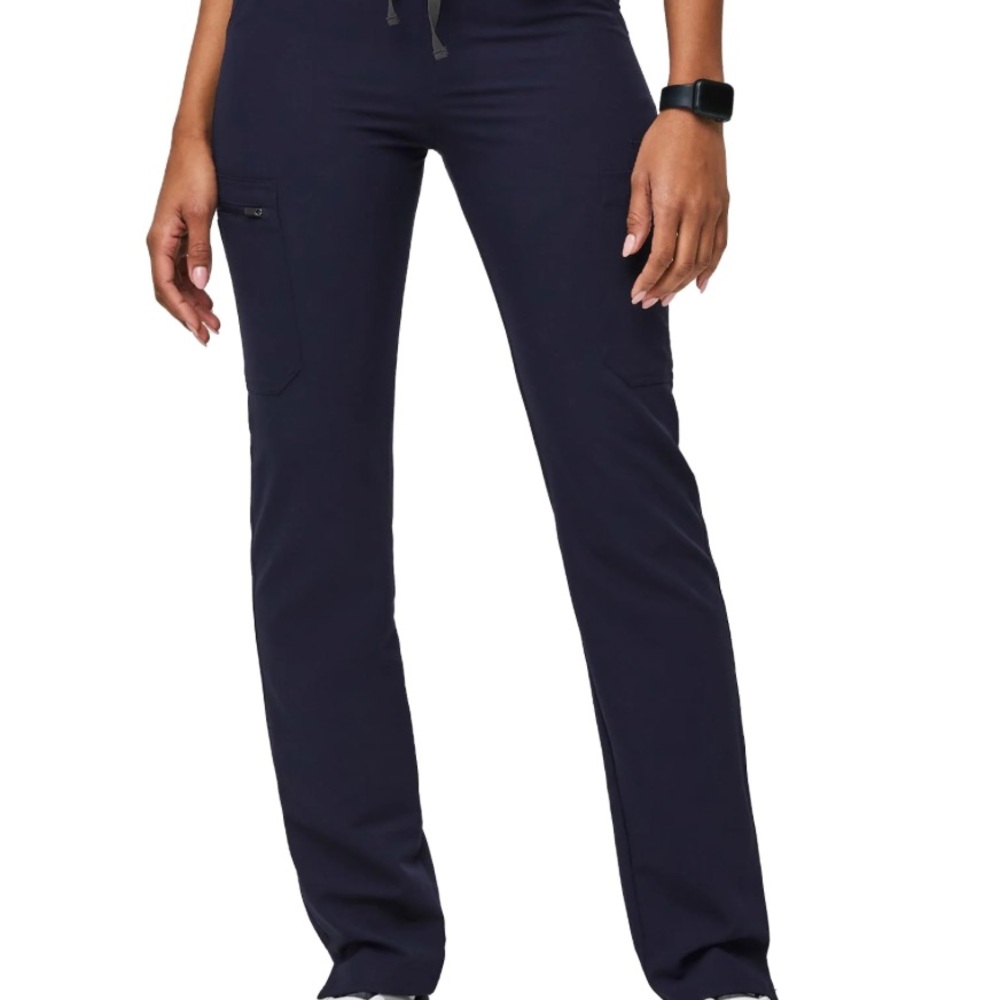 Figs Women's Yola Skinny Scrub Pants in Navy (small petite). 2 Pairs Available